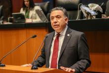 Enrique Inzunza pide licencia para sesiones del Senado ante "embestida mediática"
