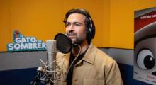 "Nunca pensé que volvería a cantar": Alfonso Herrera anuncia que será "El gato con sombrero"
