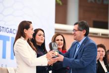 Tere Jiménez anuncia mil becas de alta especialización en Inteligencia Artificial