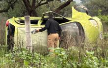 Su hijo, que viajaba como copiloto, sobrevivió, pero presenció los últimos momentos de vida de su padre