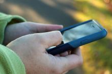 Advierten por intentos de fraude digital: envían mensajes a teléfonos con supuestas fotomultas 