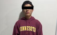 El hombre le quitó su celular, tarjetas bancarias e identificaciones. Fue arrestado por policías municipales en el fraccionamiento Los Pocitos