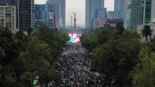 Reino Unido emite alerta de viaje por partido México-Inglaterra tras muertes por festejos