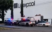 Se llevan detenido a un elemento de la Policía Comercial que disparó a una caja fuerte presuntamente tras una extorsión