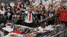 Panteón Rococó manda mensaje por los desaparecidos en México y la lucha por Palestina en su Tiny Desk